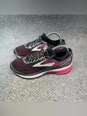 Brooks Ghost 10 Black Pink Wide Running Shoes Size 7 Women’s